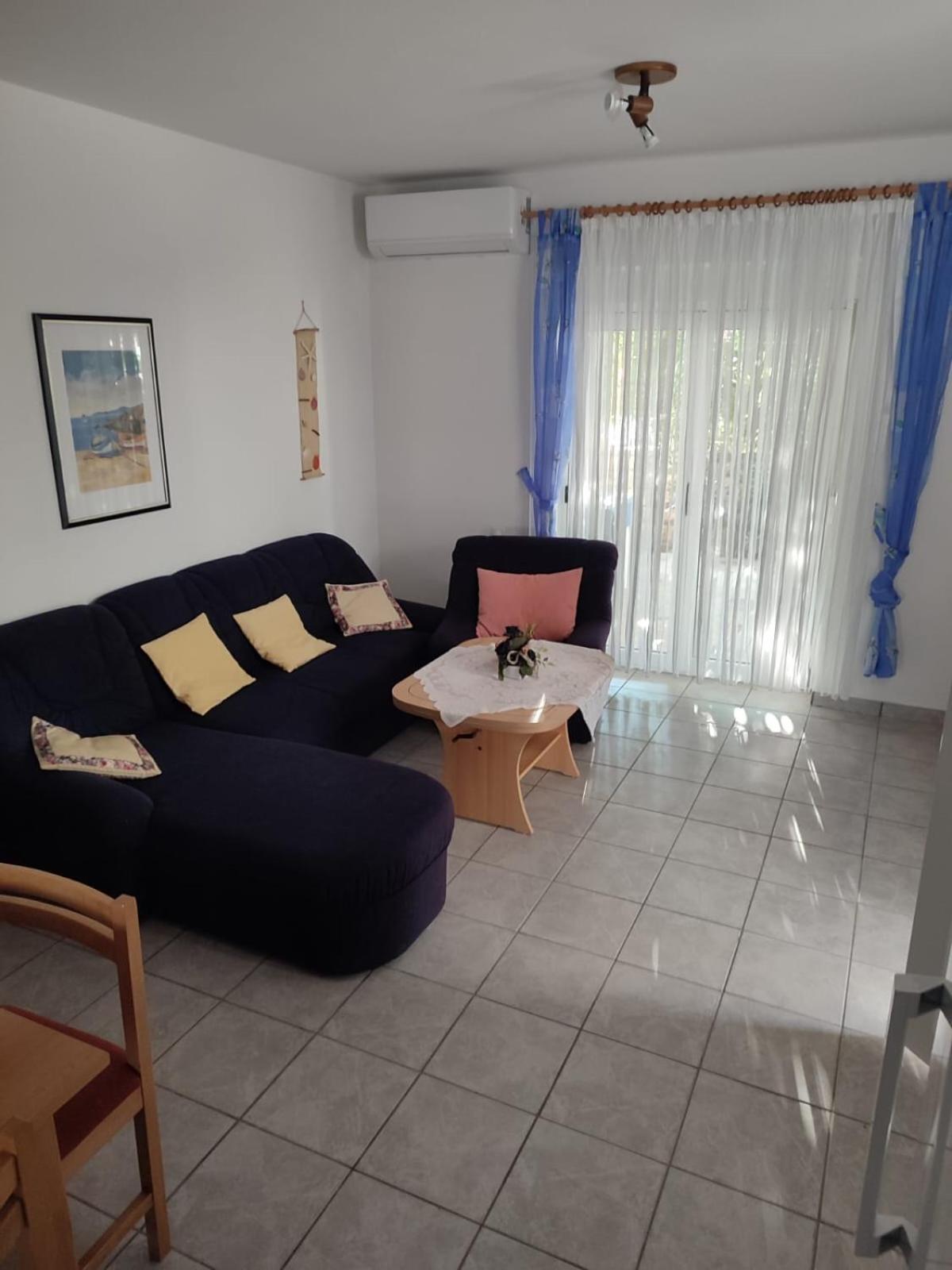 Apartments Zara Vir Exterior photo