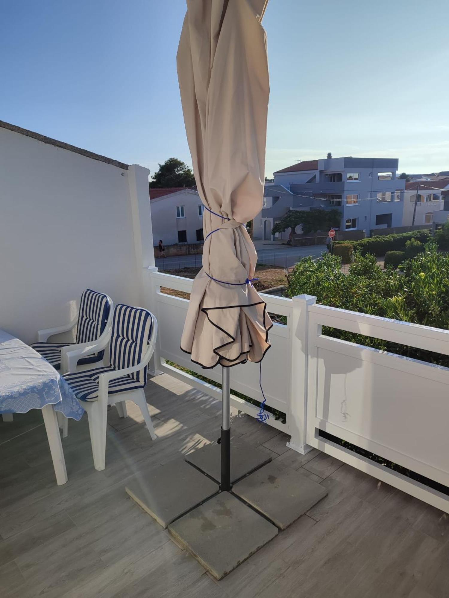 Apartments Zara Vir Exterior photo